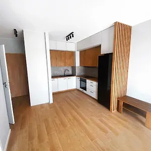 Elegant 1-bedroom Flat With Balcony Near Apartament Wrocław